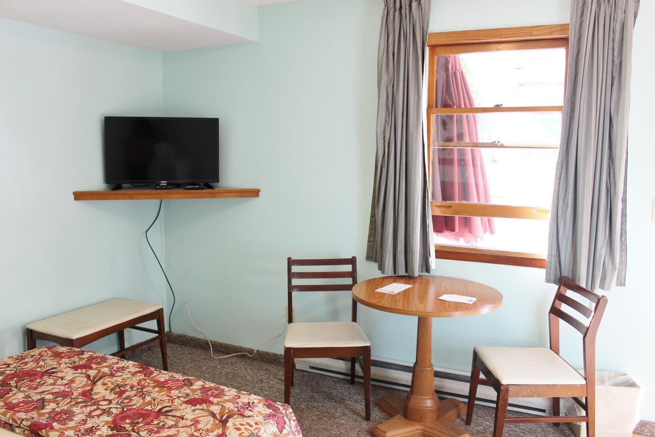 Barberry Court &cabins